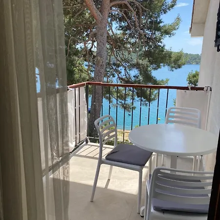 بيت ضيافة And By The Sea مالي لوشينغْ