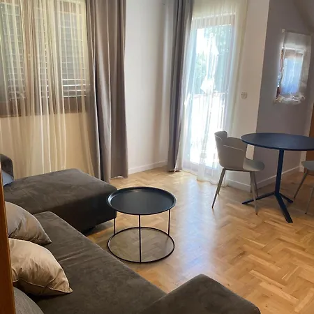Guest house And By The Sea Mali Losinj