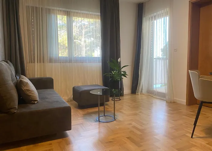Gostinjska kuća And By The Sea 4*