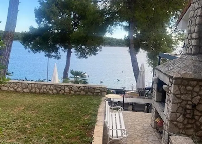 Gostinjska kuća And By The Sea Mali Losinj