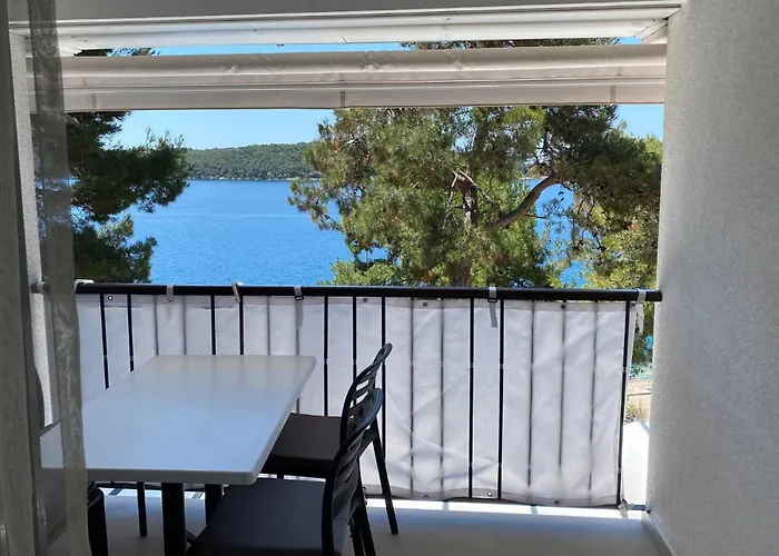 Gostinjska kuća And By The Sea 4*